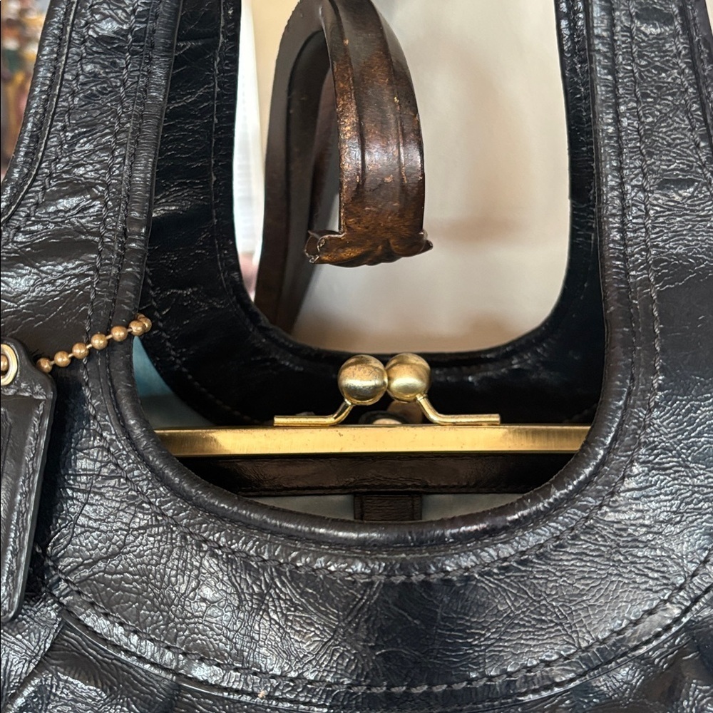 Coach Ergo Black Pantent Leather Pleated Frame Kisslock Satchel Shoulder Bag Y2K - Picture 5 of 16